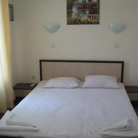 Chateau Aheloy 3*