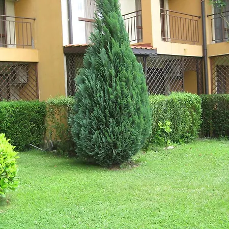 מלון דירות Chateau Aheloy