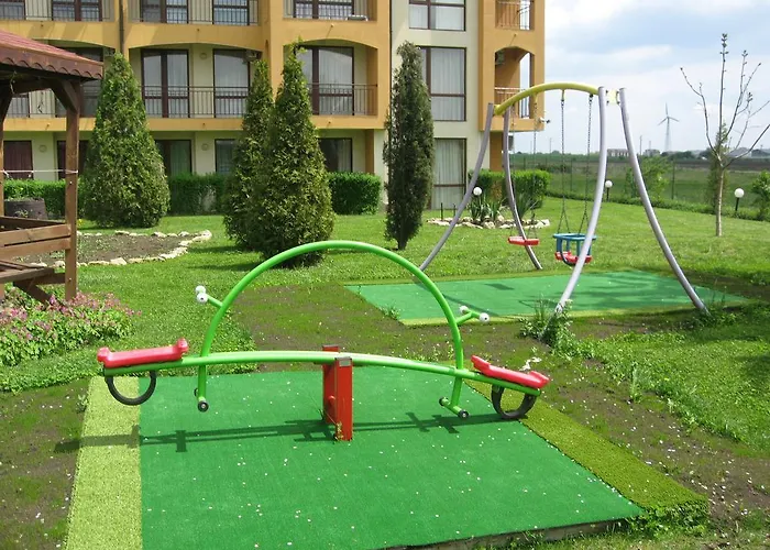 מלון דירות Chateau Aheloy פומורי