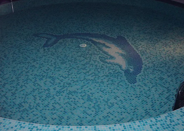 Chateau Aheloy פומורי