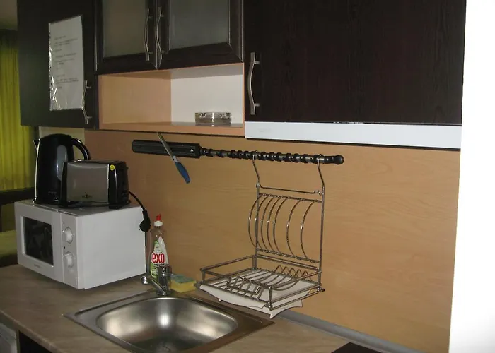 Chateau Aheloy מלון דירות 3*