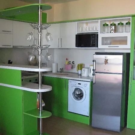 Chateau Aheloy شقة فندقية 3*