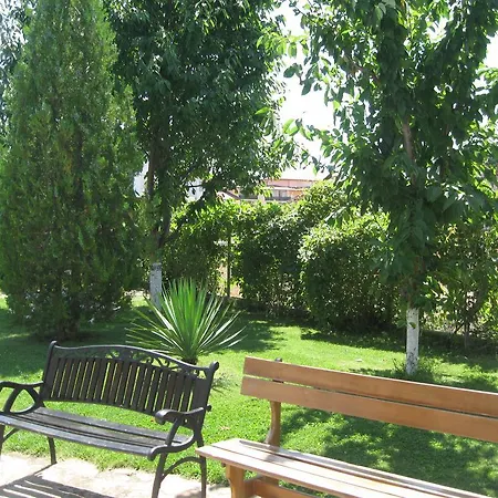 Chateau Aheloy شقة فندقية بوموري