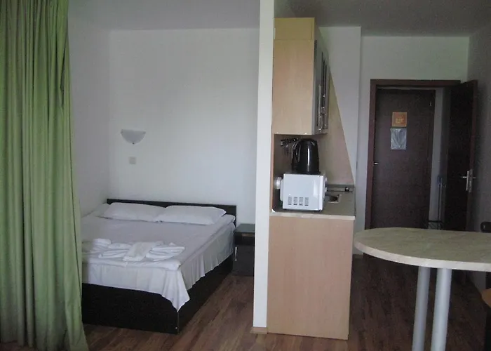 Chateau Aheloy Hotel apartamentowy